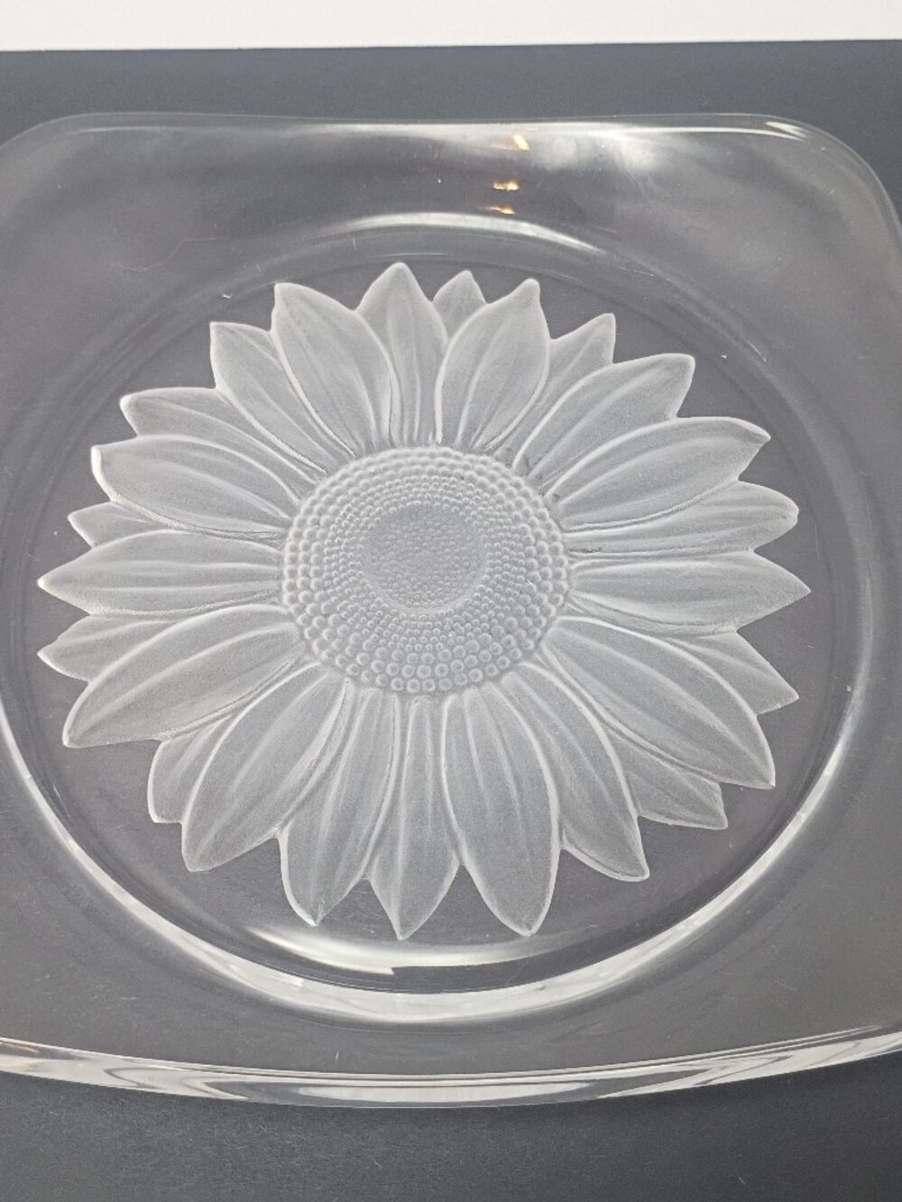 Hoya 24% Lead Crystal Art Etched Sunflower Trinket Tray Dish with Plate Hanger